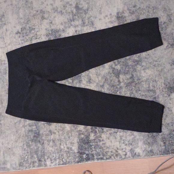 Nike | Dri Fit Capri Leggings - Picture 4 of 4